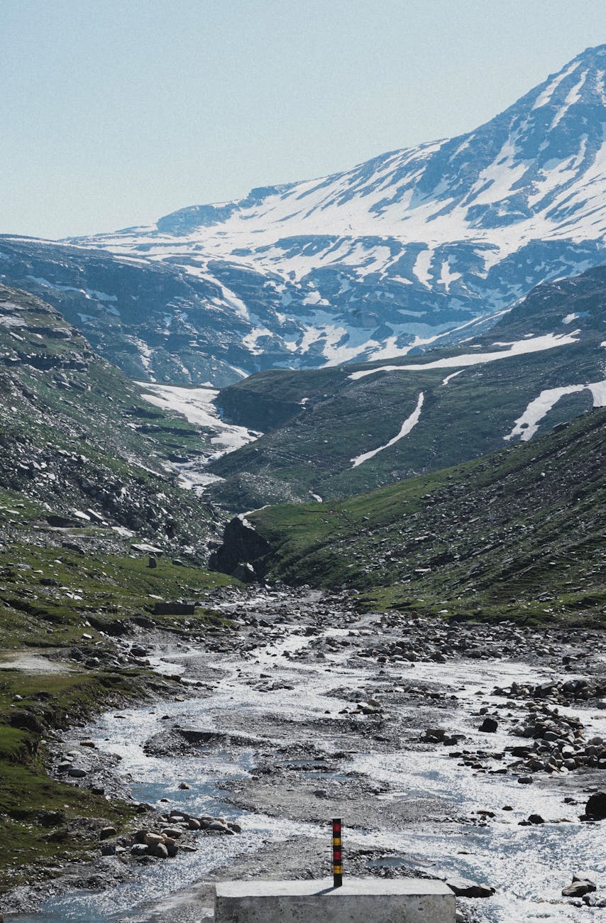 Majority of Global Glacier Ice at Risk Without Climate Action, Study&nbsp;Warns